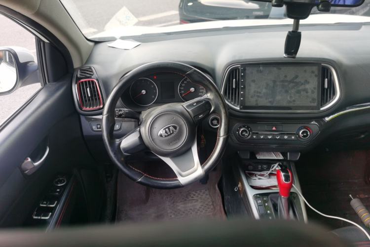 Used Kia KX3 2015 1.6T Automatic Two-Wheel Drive DLX Steering Wheel