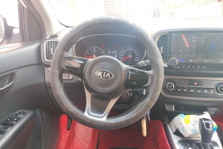 Used Kia KX3 2015 1.6L Automatic Two-Wheel Drive GLS Steering Wheel