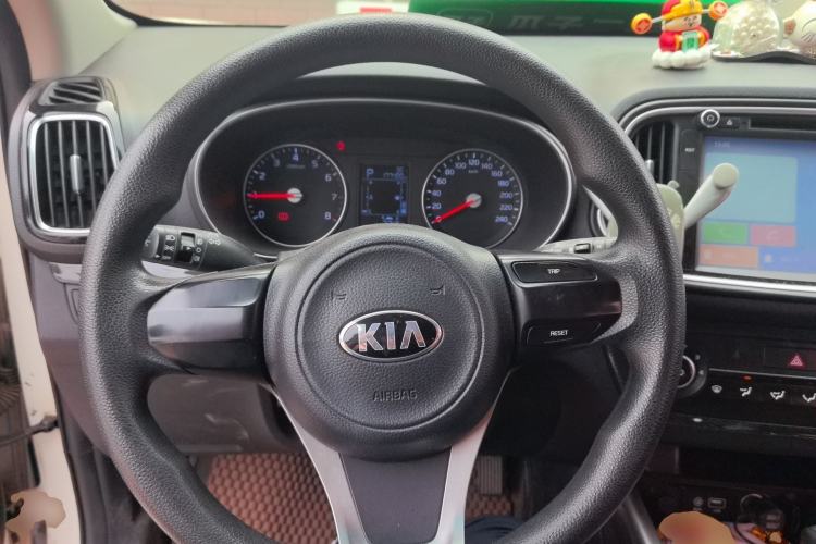 Used Kia KX3 2015 1.6L Automatic Two-Wheel Drive DLX Steering Wheel