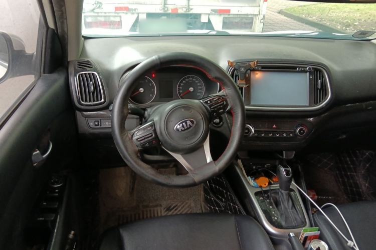 Used Kia KX3 2015 1.6L Automatic Two-Wheel Drive DLX Steering Wheel