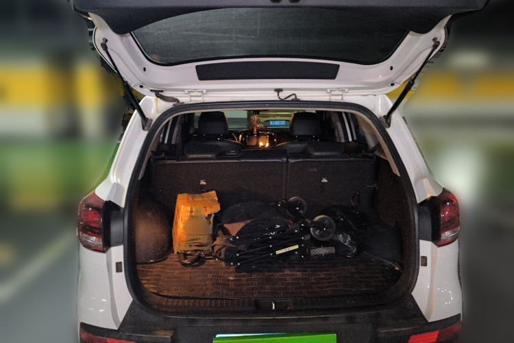 Used Kia KX3 2015 1.6L Automatic Two-Wheel Drive DLX Trunk