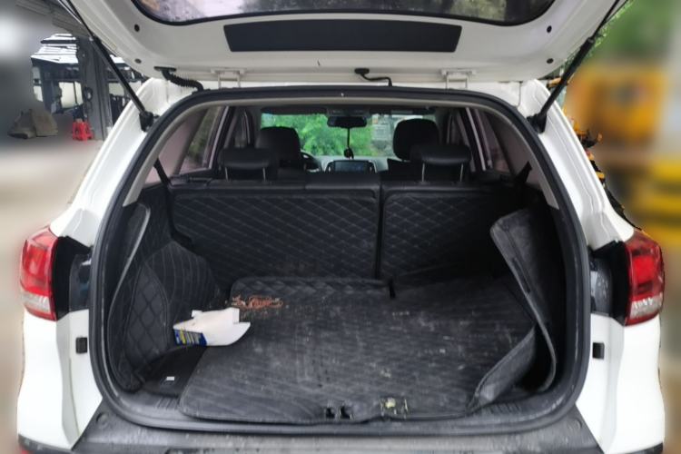 Used Kia KX3 2015 1.6L Automatic Two-Wheel Drive DLX Trunk