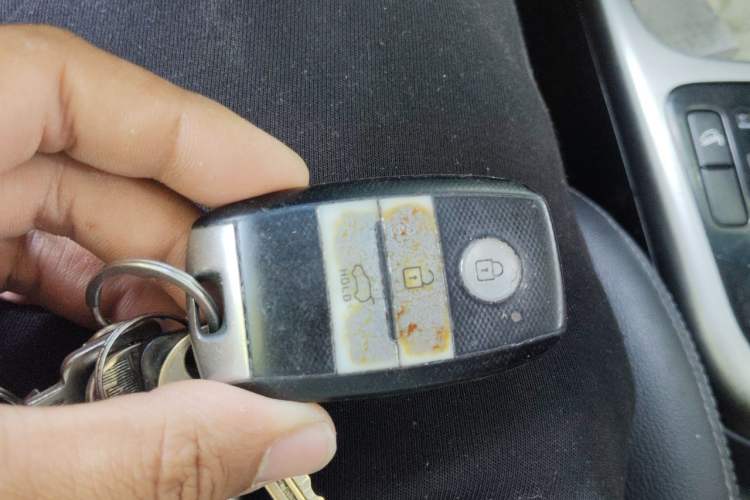 Used Kia KX3 2015 1.6L Automatic Two-Wheel Drive DLX Vehicle Key