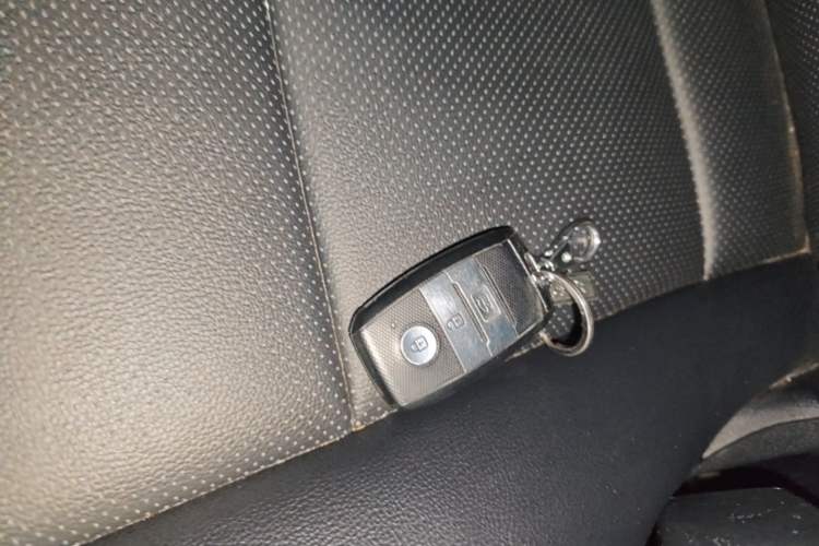 Used Kia KX3 2015 1.6L Automatic Two-Wheel Drive DLX Vehicle Key
