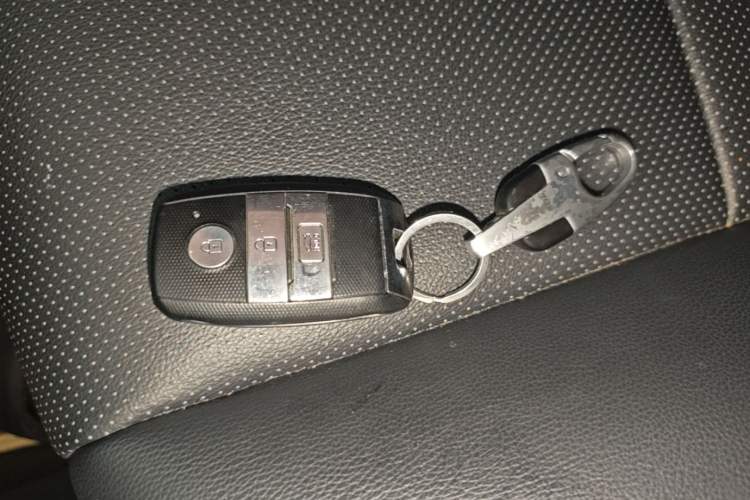 Used Kia KX3 2015 1.6L Automatic Two-Wheel Drive DLX Vehicle Key