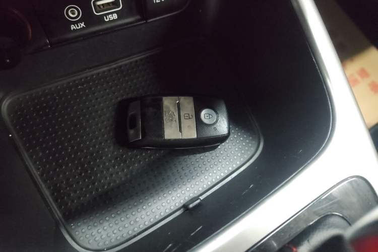 Used Kia KX3 2015 1.6T Automatic Two-Wheel Drive DLX Vehicle Key