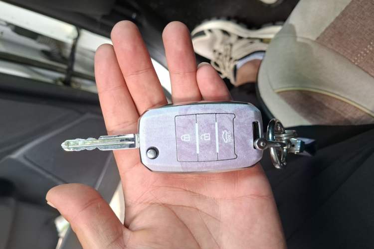 Used Kia KX3 2015 1.6L Automatic Two-Wheel Drive GLS Vehicle Key
