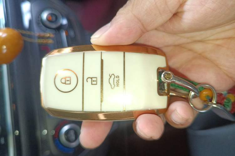 Used Kia KX3 2015 1.6L Automatic Two-Wheel Drive PRM Vehicle Key