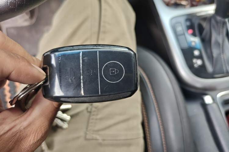 Used Kia KX3 2015 1.6L Automatic Two-Wheel Drive DLX Vehicle Key
