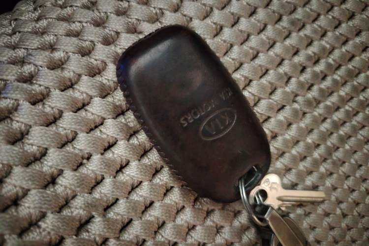 Used Kia KX3 2015 1.6L Automatic Two-Wheel Drive DLX Vehicle Key