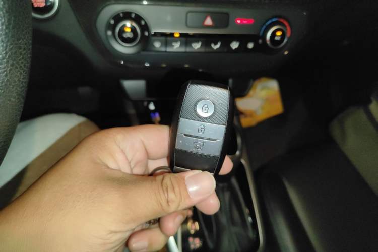 Used Kia KX3 2015 1.6L Automatic Two-Wheel Drive DLX Vehicle Key