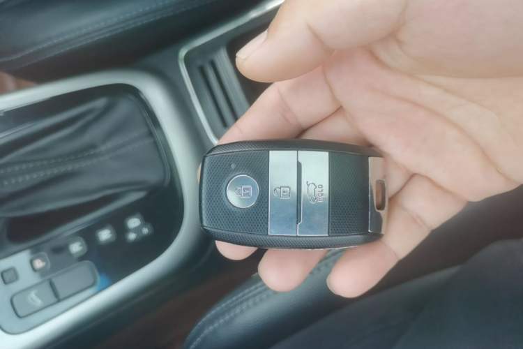 Used Kia KX3 2015 1.6L Automatic Two-Wheel Drive DLX Vehicle Key