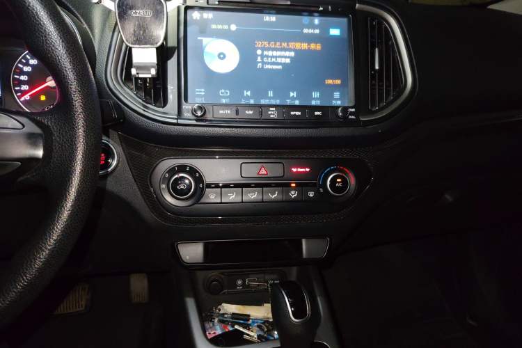 Used Kia KX3 2015 1.6L Automatic Two-Wheel Drive DLX Audio And AC Panel