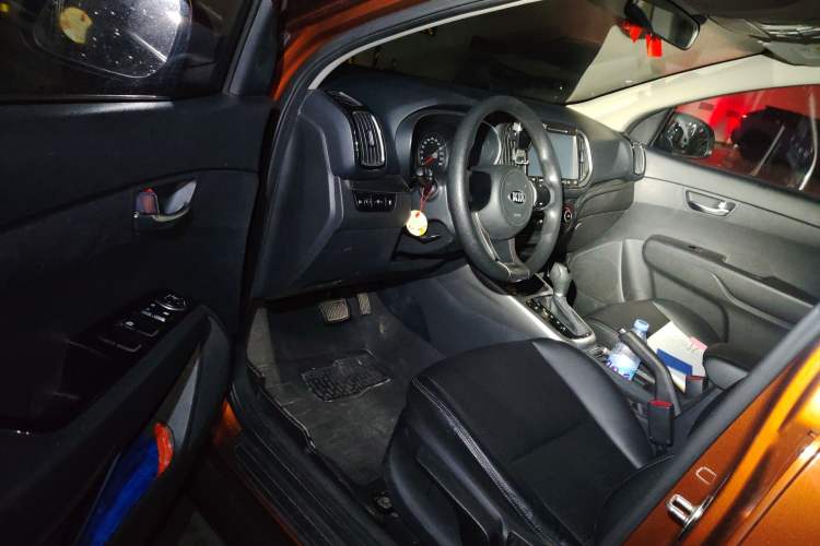Used Kia KX3 2015 1.6L Automatic Two-Wheel Drive DLX Driver Seat
