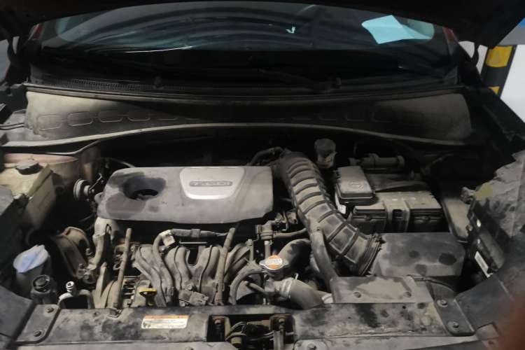 Used Kia KX3 2015 1.6T Automatic Two-Wheel Drive DLX Engine Bay