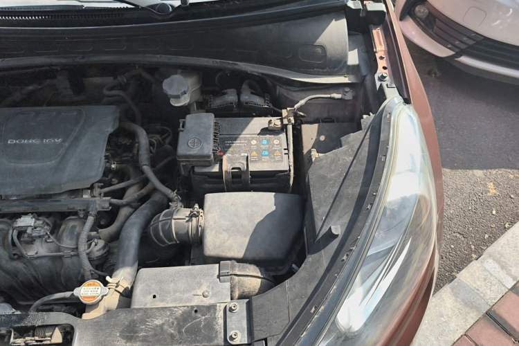 Used Kia KX3 2015 1.6L Automatic Special Engine Bay Left