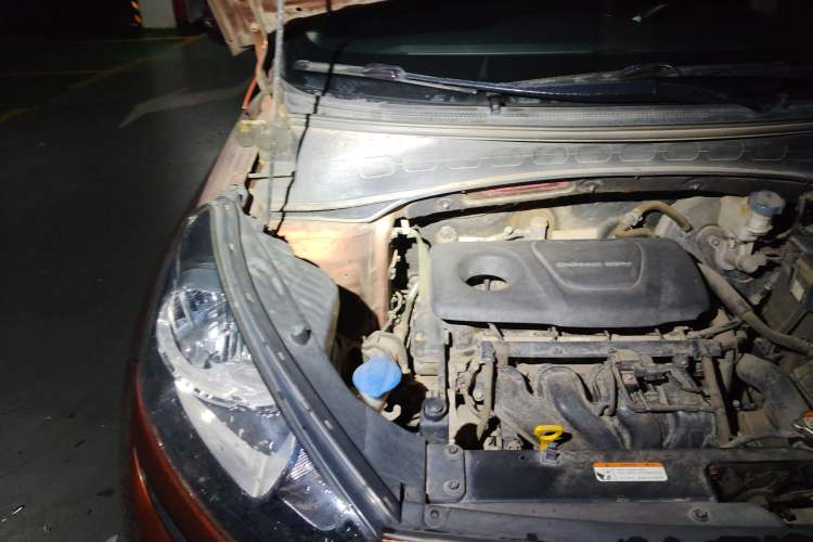 Used Kia KX3 2015 1.6L Automatic Two-Wheel Drive DLX Engine Bay Right