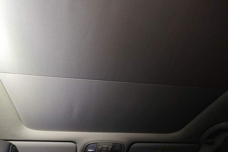 Used Kia KX3 2015 1.6L Automatic Two-Wheel Drive DLX Headliner