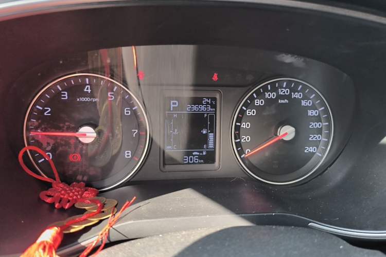 Used Kia KX3 2015 1.6L Automatic Special Instrument Cluster