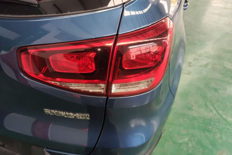 Used Kia KX3 2017 1.6L Automatic Aoya Version Exterior 3