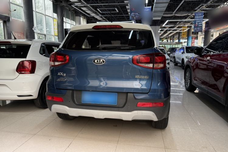 Used Kia KX3 2017 1.6L Automatic Aoya Version Exterior 4