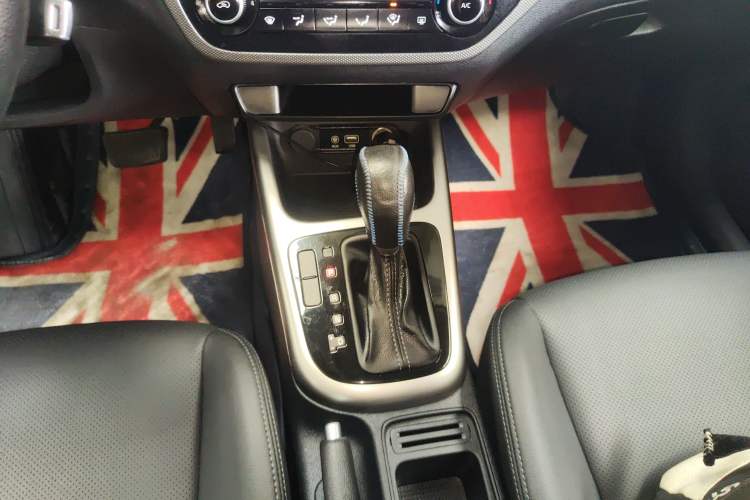 Used Kia KX3 2017 1.6L Automatic Aoya Version Gear Lever
