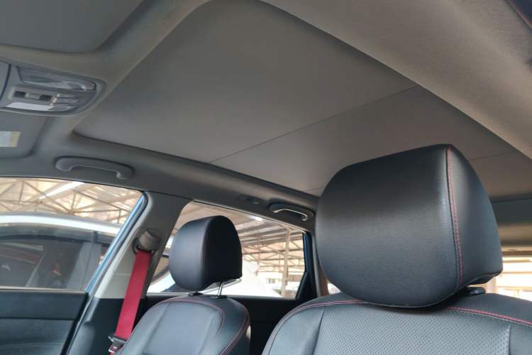 Used Kia KX3 2017 1.6T Automatic Aoya Edition Headliner