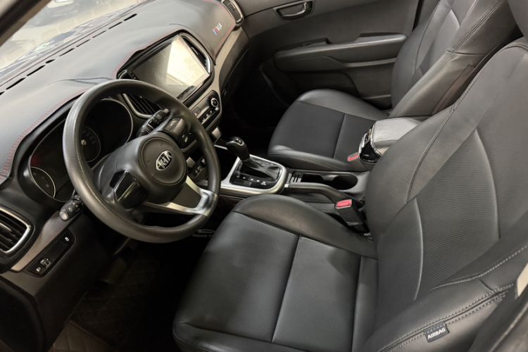 Used Kia KX3 2017 1.6L Automatic Aoya Version Interior 10