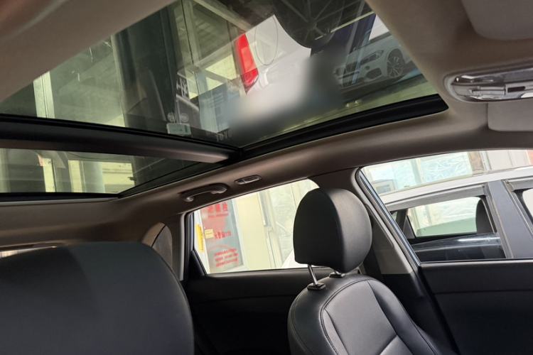 Used Kia KX3 2017 1.6L Automatic Aoya Version Interior 9