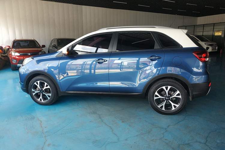 Used Kia KX3 2017 1.6L Automatic Aoya Version Left Side