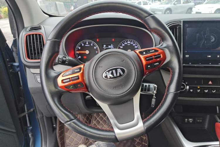 Used Kia KX3 2017 1.6T Automatic Aoya Edition Steering Wheel