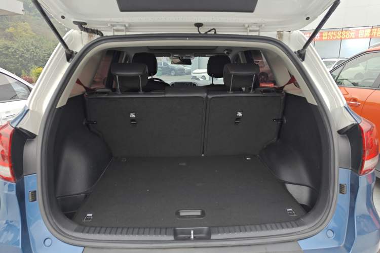 Used Kia KX3 2017 1.6T Automatic Aoya Edition Trunk