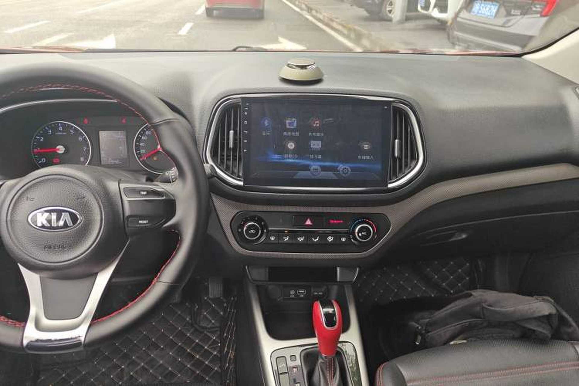 Used Kia KX3 2017 1.6T Automatic Aoya Edition Audio And AC Panel