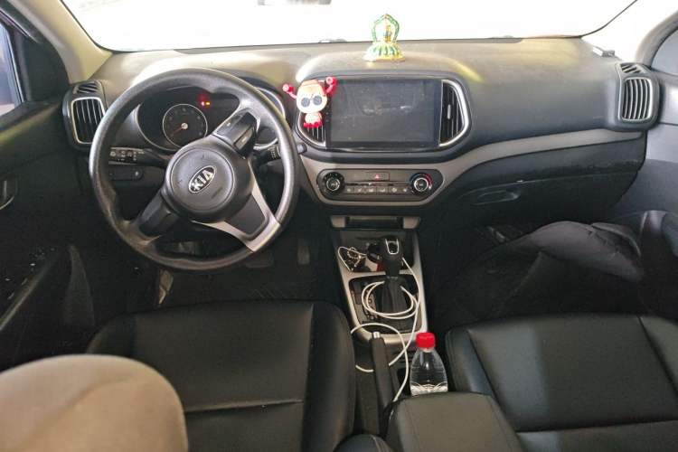 Used Kia KX3 2017 1.6L Automatic Aoya Version Center Console