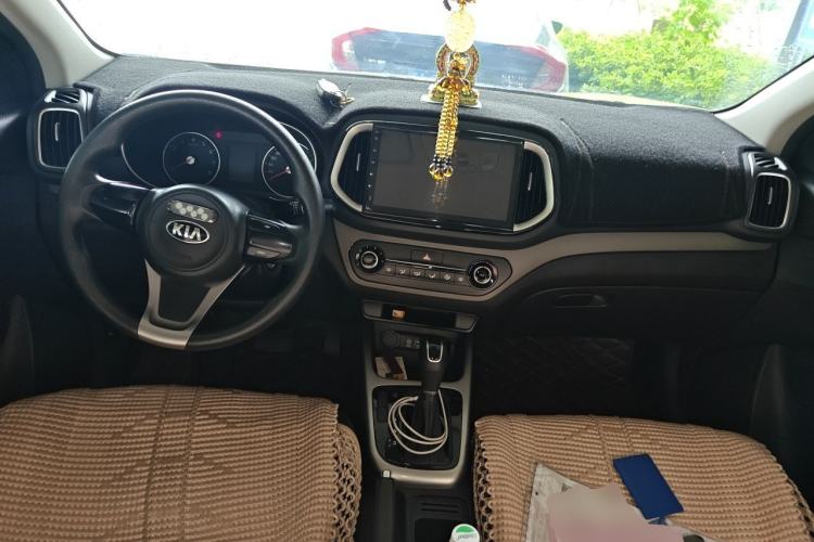 Used Kia KX3 2017 1.6L Automatic Aoya Version Center Console