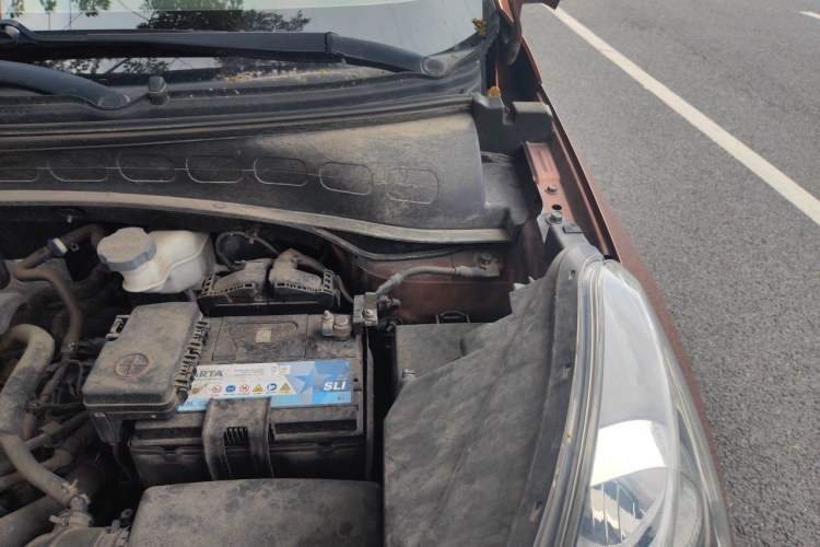 Used Kia KX3 2017 1.6L Automatic Aoya Version Engine Bay Left