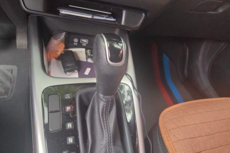 Used Kia KX3 2017 1.6L Automatic Aoya Version Gear Lever