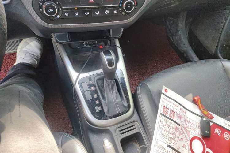 Used Kia KX3 2017 1.6L Automatic Aoya 15th Anniversary Special Edition Gear Lever