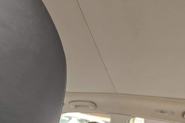 Used Kia KX3 2017 1.6T Automatic Aoya Edition Headliner