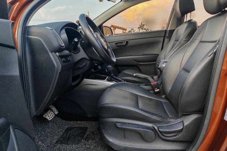 Used Kia KX3 2017 1.6L Automatic Aoya Version Interior 2