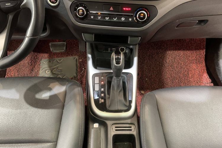 Used Kia KX3 2017 1.6L Automatic Aoya 15th Anniversary Special Edition Interior 3