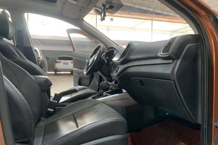 Used Kia KX3 2017 1.6L Automatic Aoya 15th Anniversary Special Edition Interior 7