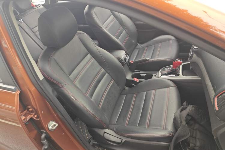 Used Kia KX3 2017 1.6T Automatic Aoya Edition Right Front Seat