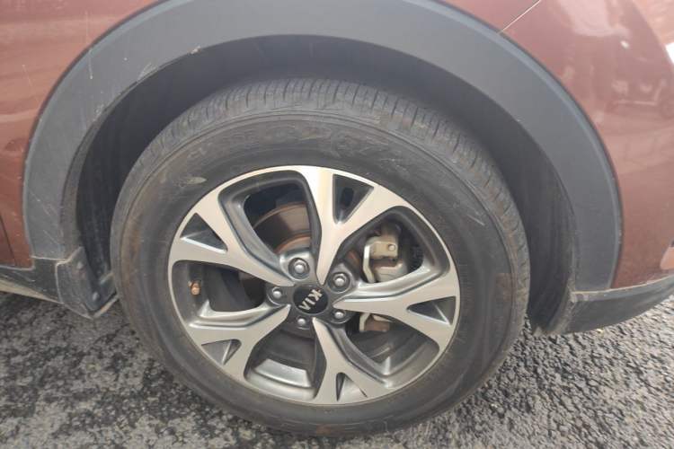 Used Kia KX3 2017 1.6L Automatic Aoya Version Right Front Wheel Hub