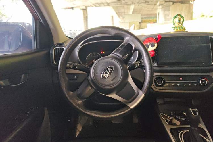 Used Kia KX3 2017 1.6L Automatic Aoya Version Steering Wheel