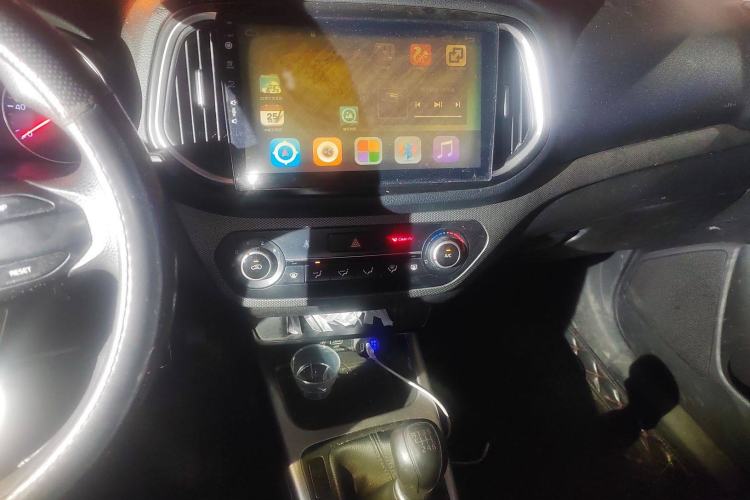 Used Kia KX3 2017 1.6L Manual Aofeng Edition Audio And AC Panel