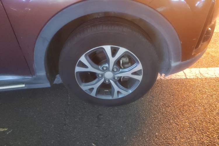 Used Kia KX3 2017 1.6L Manual Aofeng Edition Exterior 7