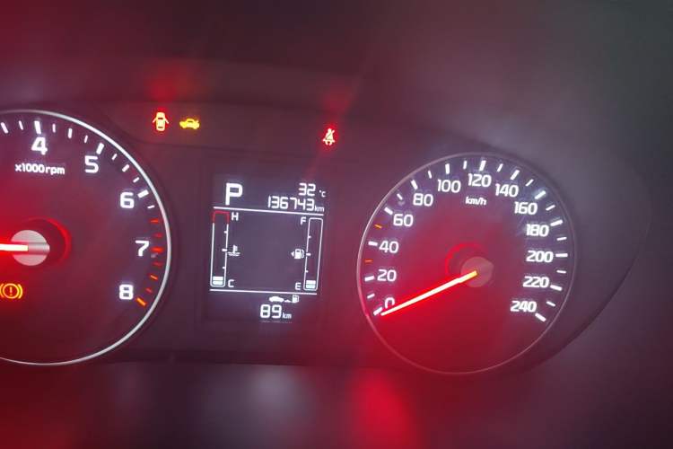 Used Kia KX3 2017 1.6L Automatic Aoya Version Odometer Close Up