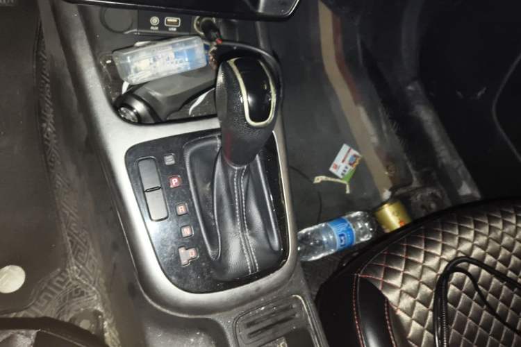 Used Kia KX3 2017 1.6L Automatic Aoya Version Gear Lever