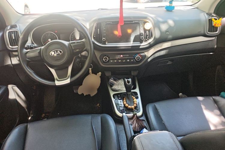 Used Kia KX3 2017 1.6L Automatic Aoya Version Center Console